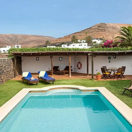 Casa El Barranco Feriehus *