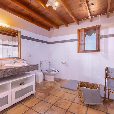 Casa El Barranco Feriehus *