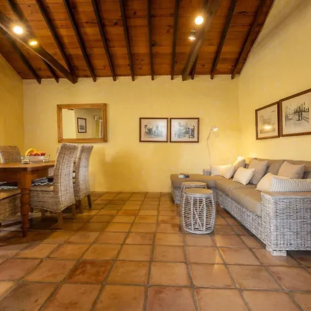 Casa El Barranco Feriehus *
