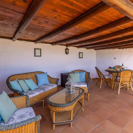 Casa El Barranco Feriehus *