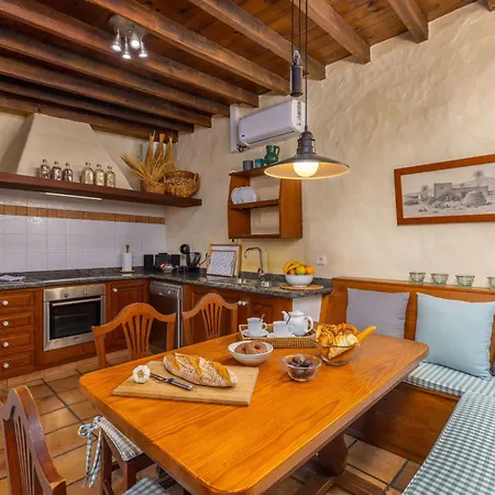Сasa de vacaciones Casa El Barranco *
